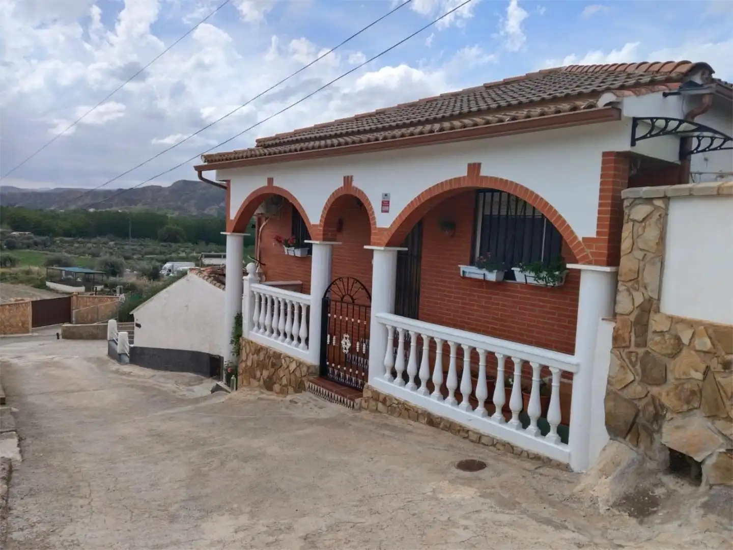 Casa o xalet en venda a Purullena Vista exterior de Casa o xalet en venda en Purullena amb Aire condicionat i Terrassa