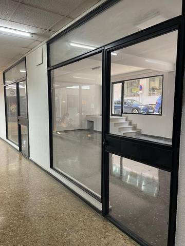 Local comercial en Alquiler en Avenida de los Almendros, 5 en Centro Urbano