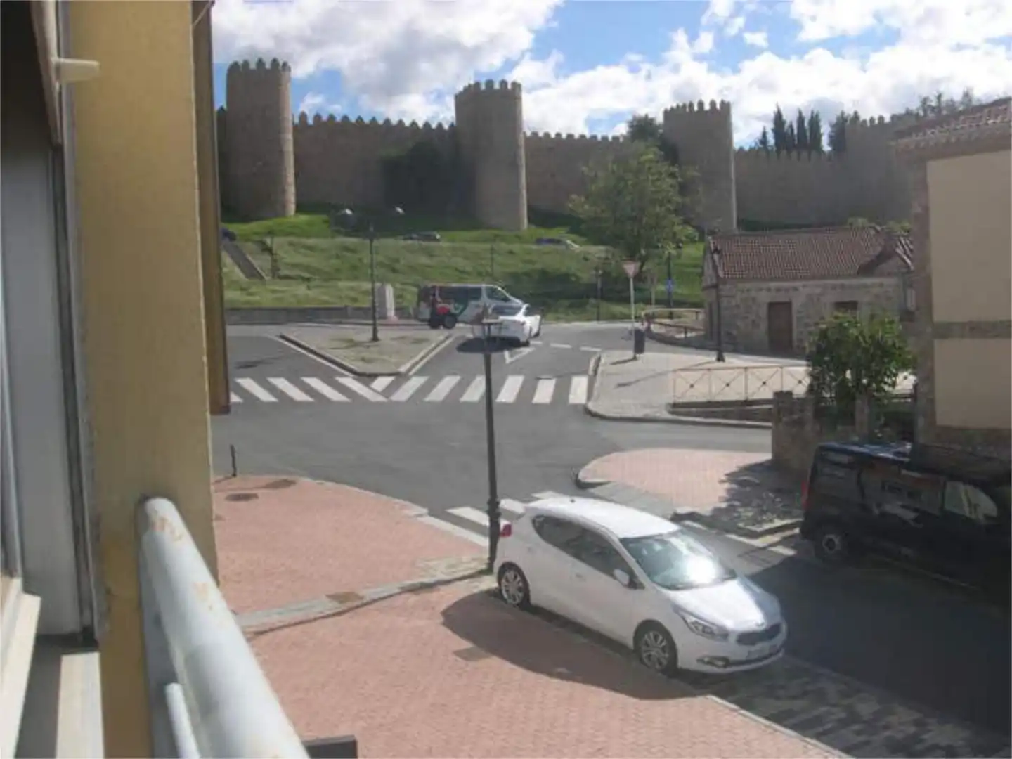 Vista exterior de Local de alquiler en Ávila Capital con Aire acondicionado