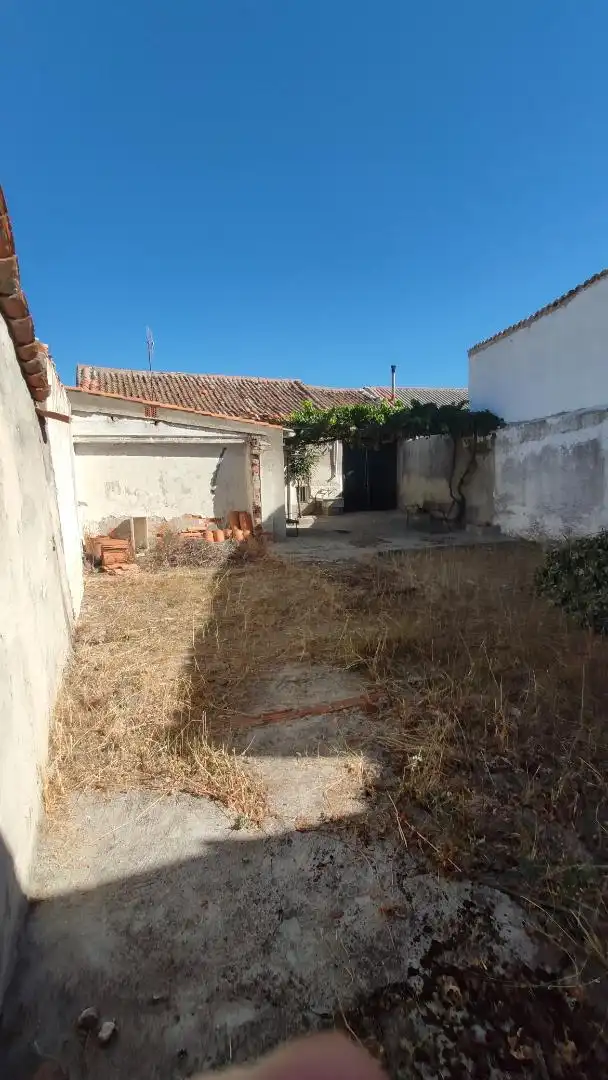 Detached homes for sale in Calle Salmoral, 22, Martín Muñoz de las Posadas Detached homes for sale in Martín Muñoz de las Posadas with Washing machine
