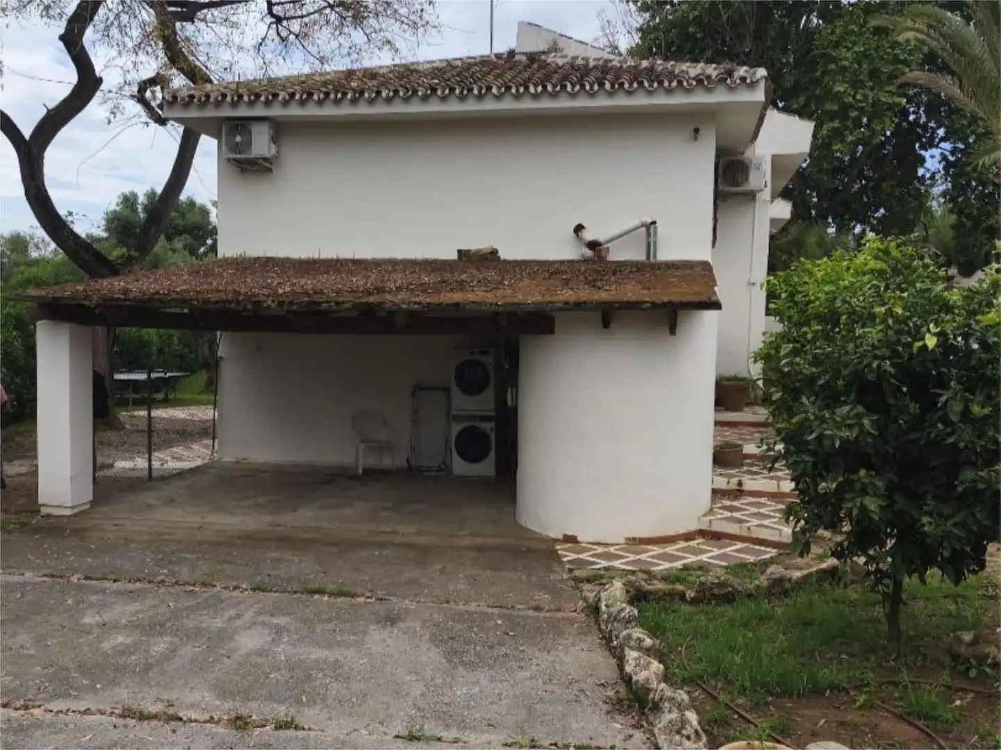 Außenansicht von Wohnung zum Verkauf in Marbella mit Klimaanlage und Schwimmbad