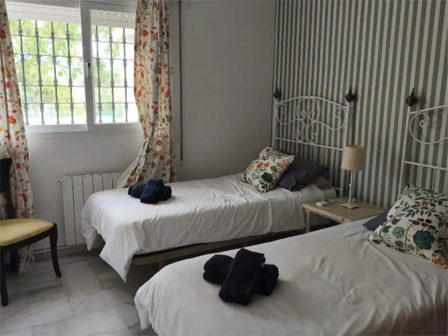 Schlafzimmer von Wohnung zum Verkauf in Marbella mit Klimaanlage und Schwimmbad