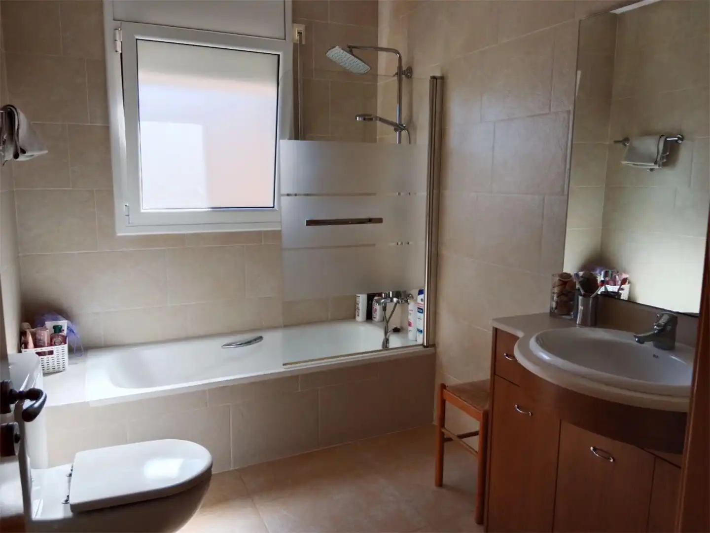 Casa o xalet en venda a Carrer Barcelona, 47, La Pobla de Claramunt Bany de Casa o xalet en venda en La Pobla de Claramunt amb Aire condicionat, Calefacció i Jardí privat