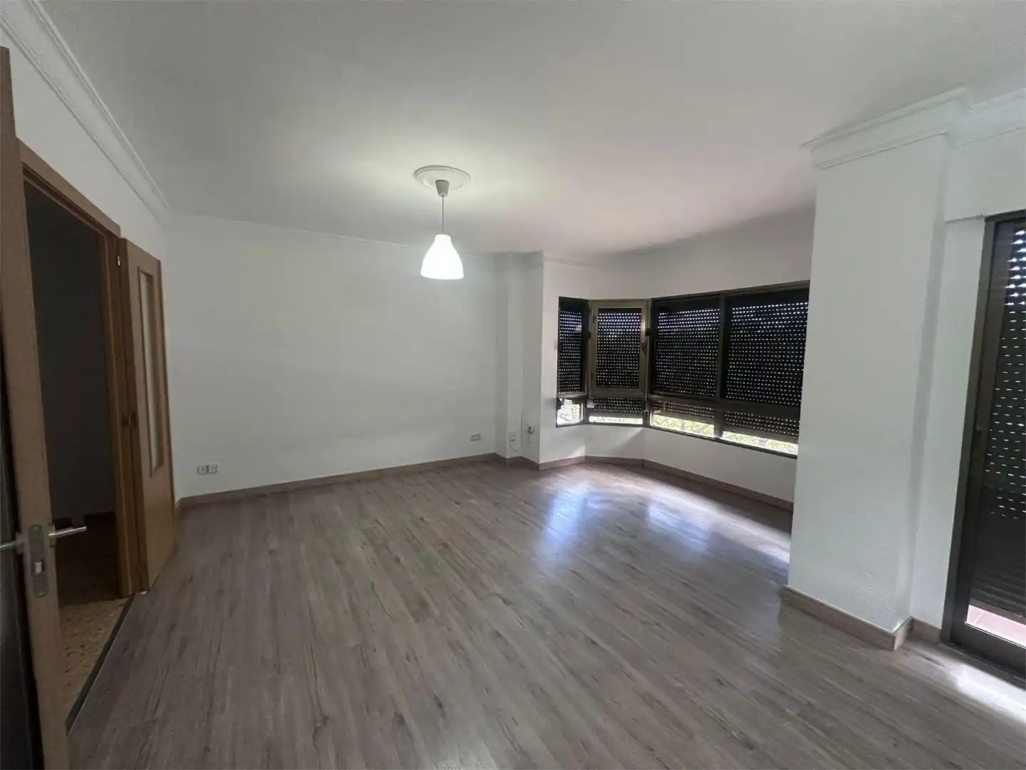 Piso de alquiler en Carrer del Pla de la Saïdia, 16, Marxalenes Sala de estar de Piso de alquiler en Valencia con Parquet y Balcón