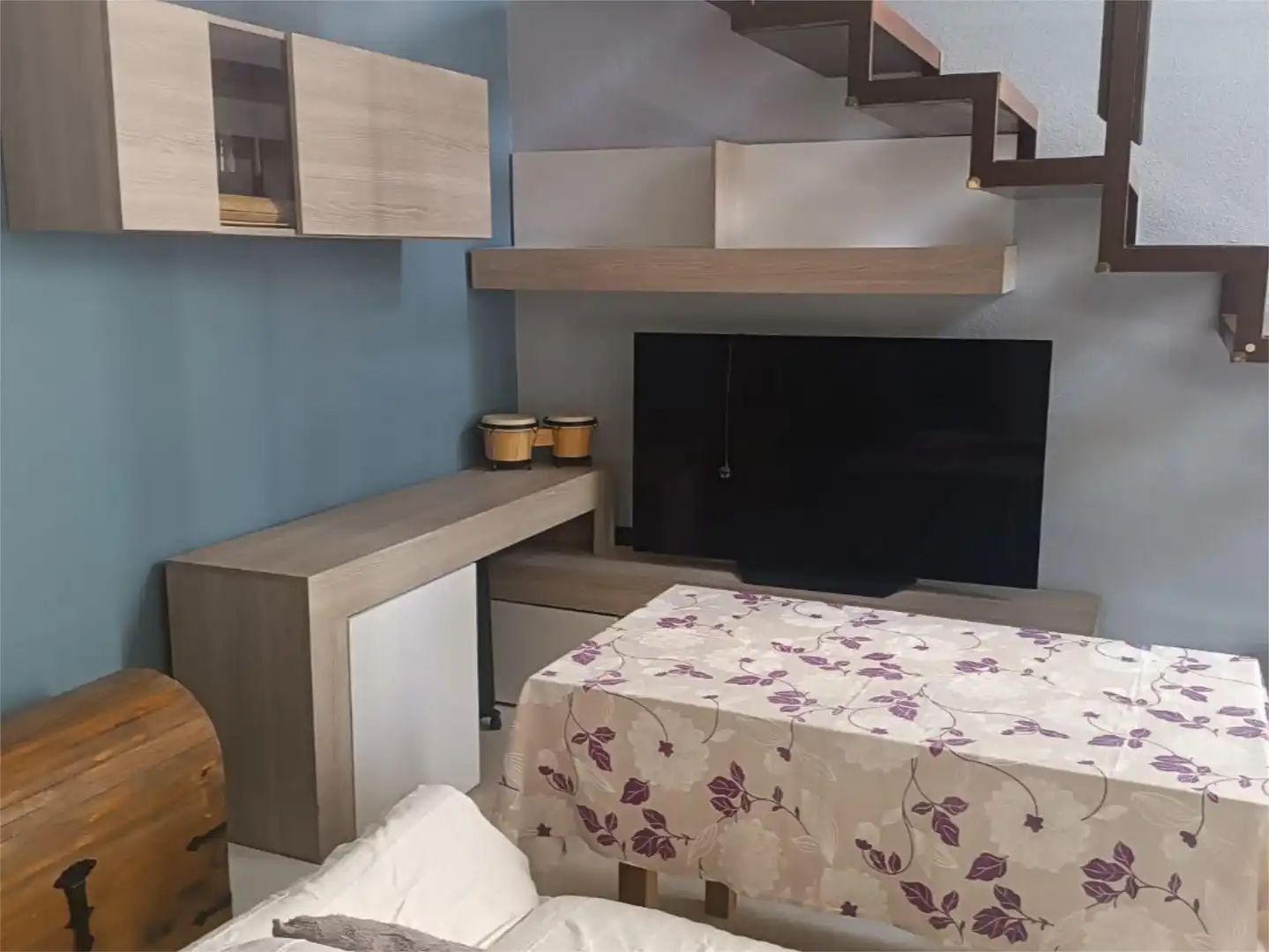 Dúplex de alquiler en Calle Acera del Río, 1, Campo de la Verdad - Miraflores Sala de estar de Dúplex de alquiler en Córdoba Capital con Aire acondicionado, Calefacción y Amueblado