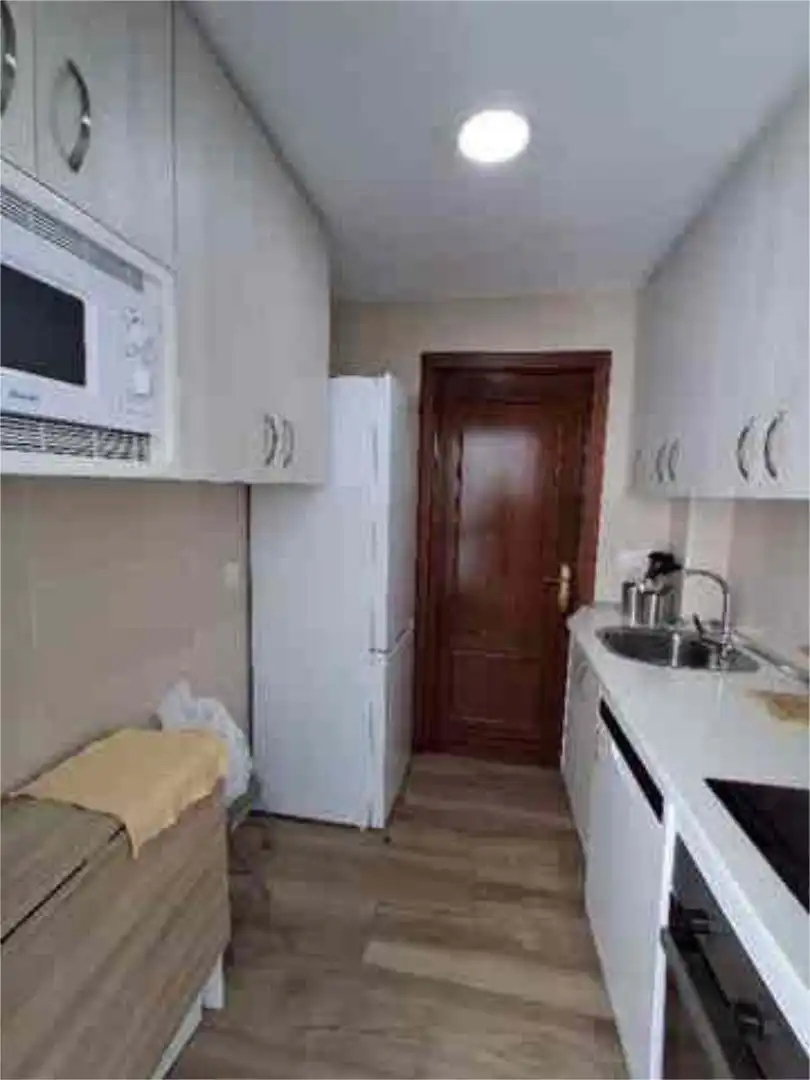 Piso de alquiler en Miralvalle - Av. Virgen del Puerto - La Data Cocina de Piso de alquiler en Plasencia con Amueblado