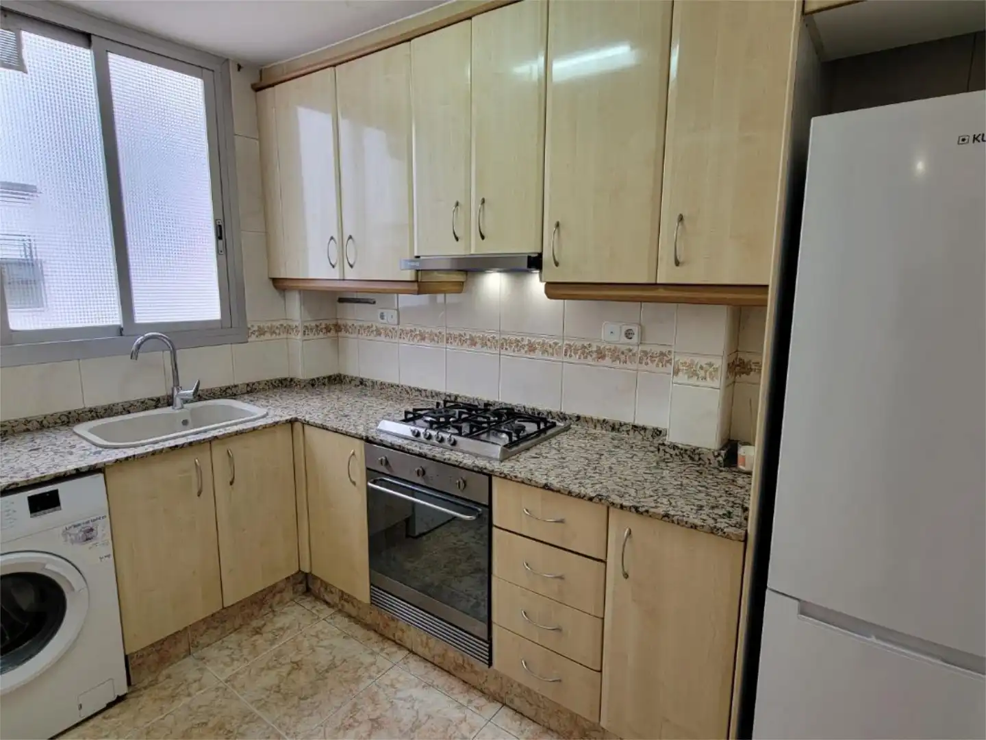 Küche von Wohnung zum Verkauf in  Valencia Capital mit Klimaanlage