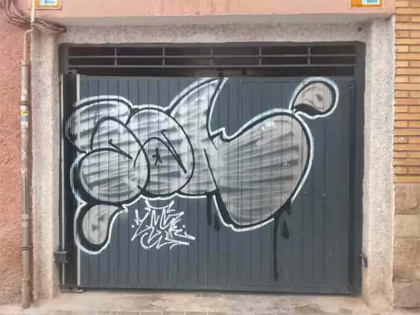 Vista exterior de Garaje de alquiler en Alicante / Alacant