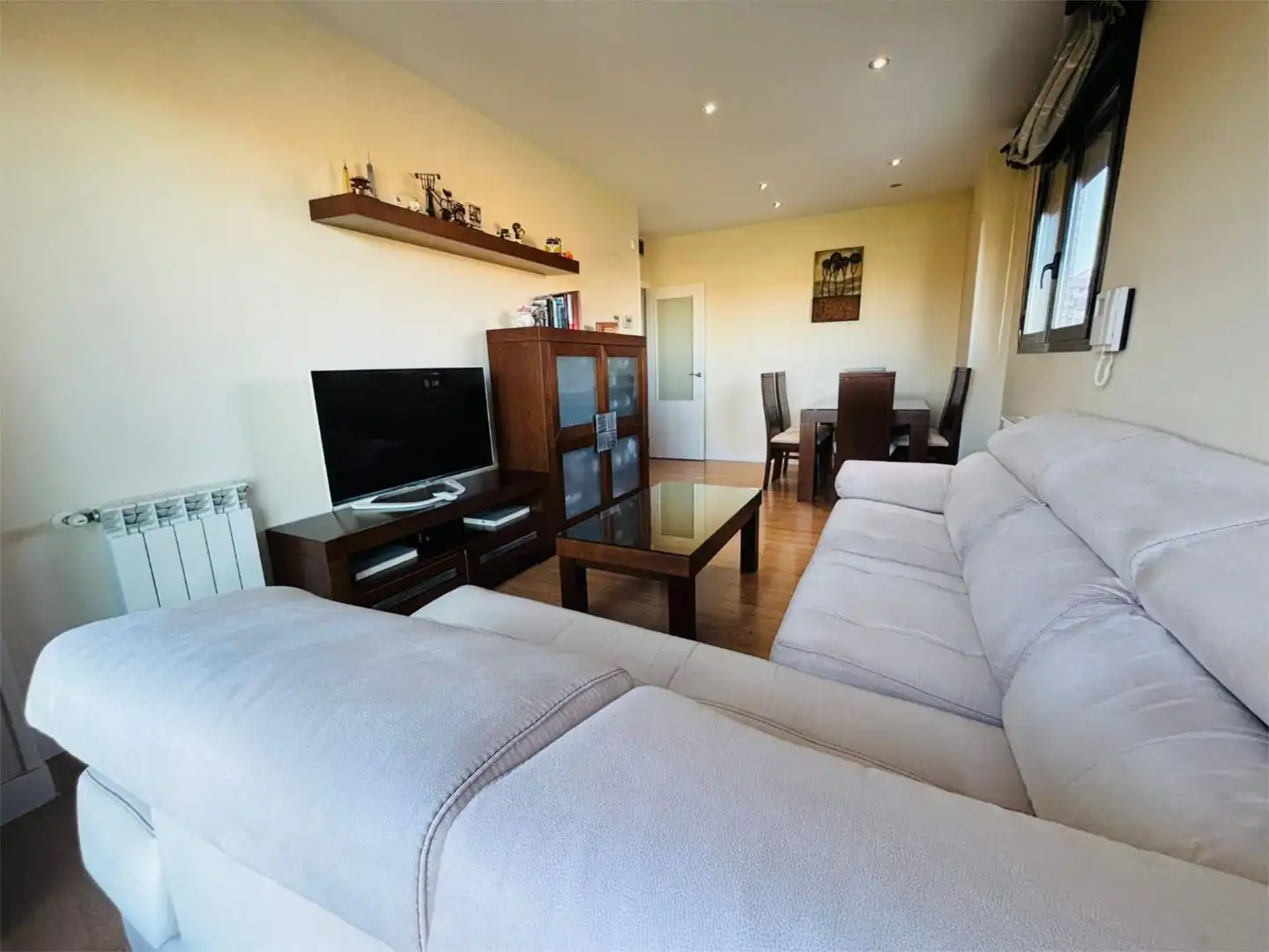 Flat for sale in Calle Ginebra, 20, Sur - PAU 4 Living room of Flat for sale in Móstoles with Air Conditioner, Heating and Terrace