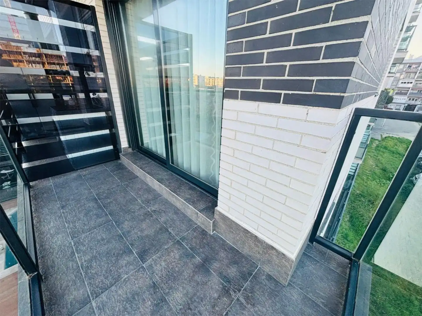 Flat for sale in Calle Ginebra, 20, Sur - PAU 4 Balcony of Flat for sale in Móstoles with Air Conditioner, Heating and Terrace
