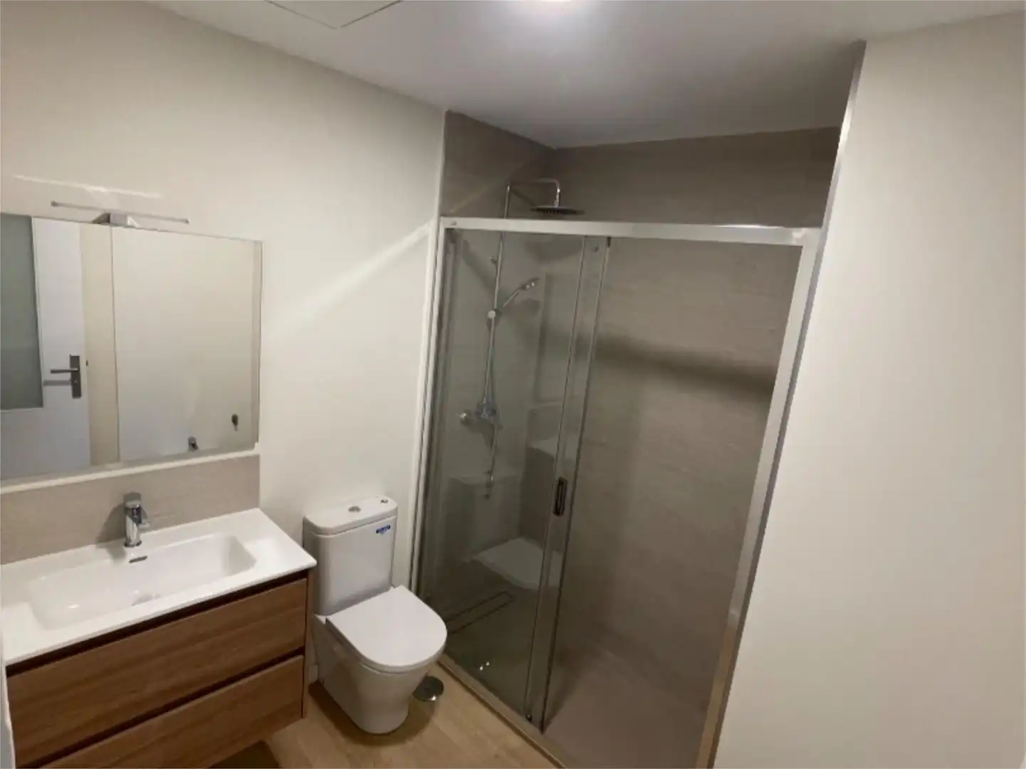 Piso de alquiler en El Cerro Baño de Piso de alquiler en Sevilla con Aire acondicionado, Calefacción y Parquet