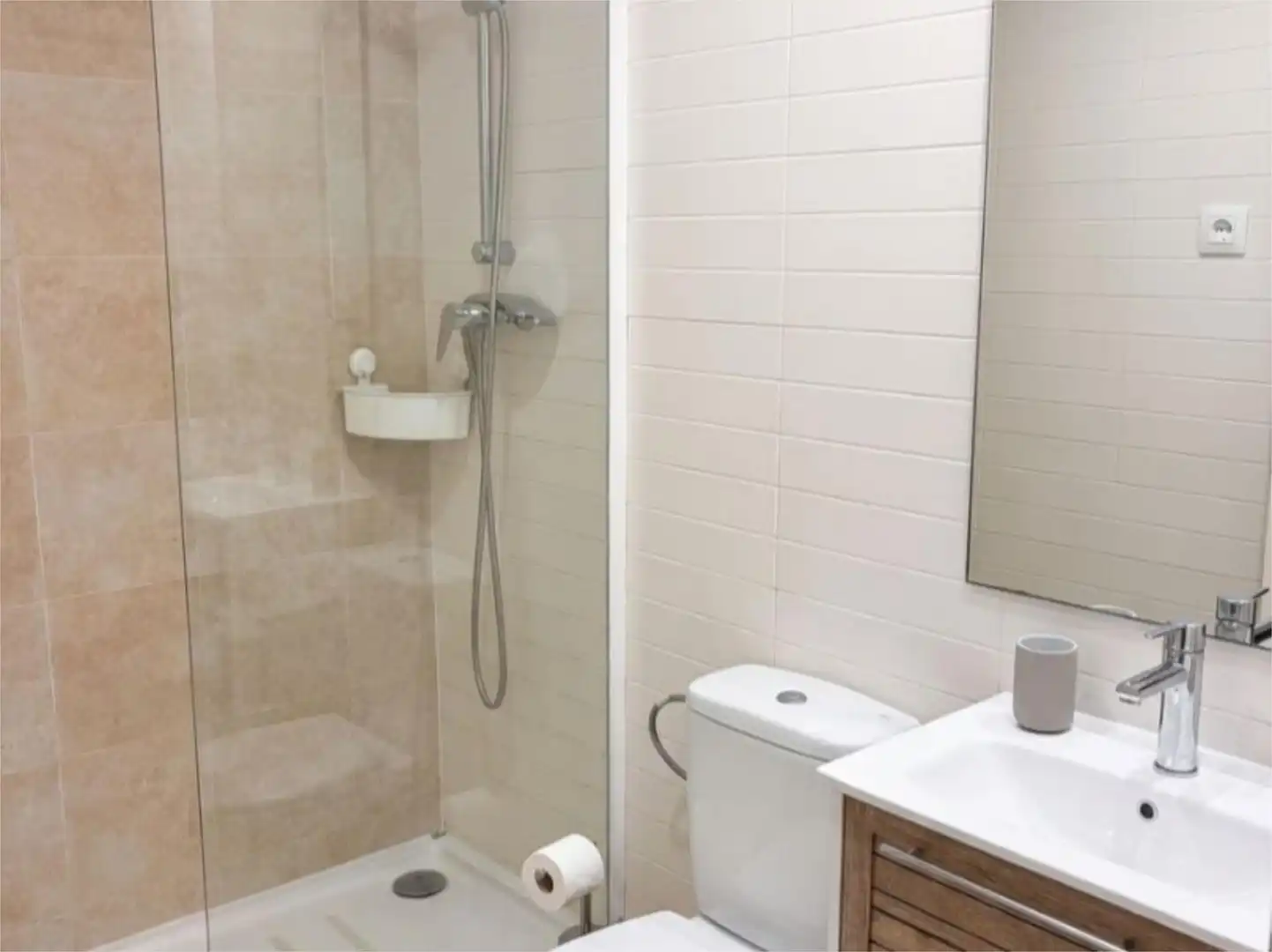 Piso en venta en Carrer de Fluvià, 213, Sant Martí de Provençals Baño de Piso en venta en Barcelona Capital