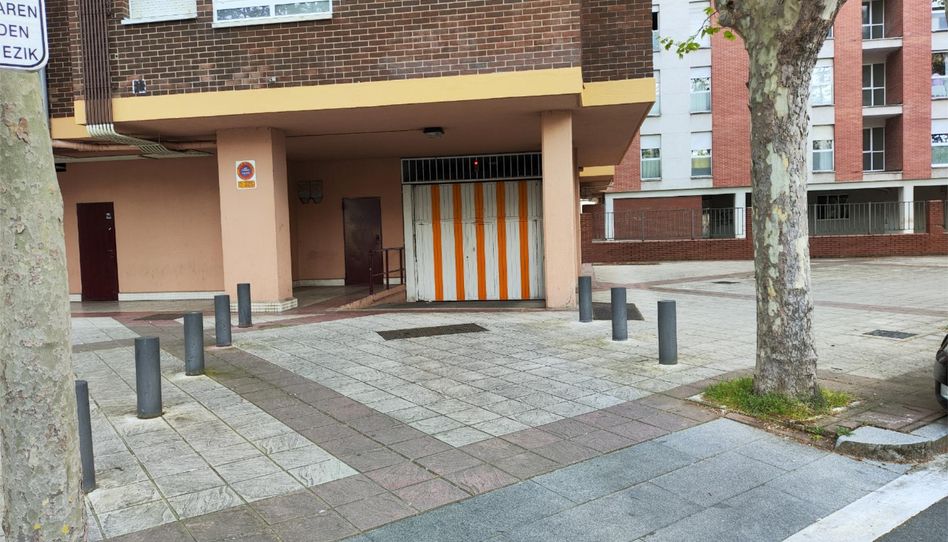 Garaje en venta en Avenida de Los Huetos, 16b, Sansomendi, Vitoria - Gasteiz - imagen 1 Foto 1 de Garaje en venta en Avenida de Los Huetos, 16b, Sansomendi, Vitoria - Gasteiz