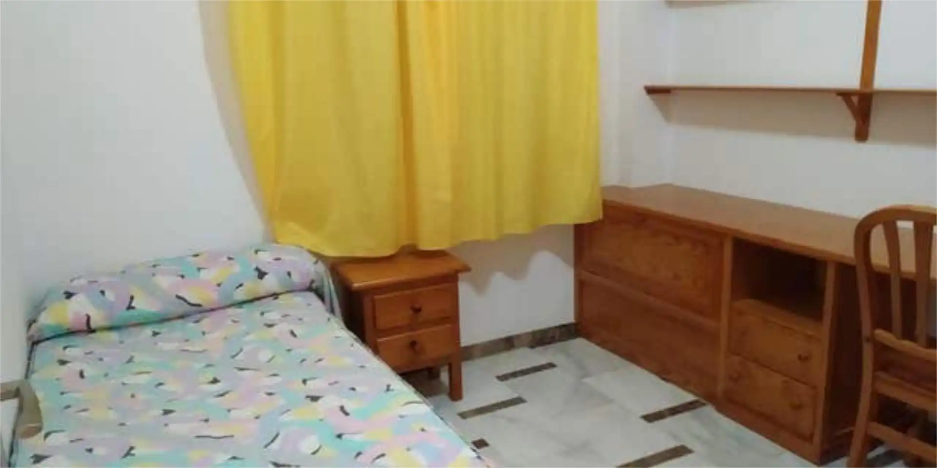 Schlafzimmer von Wohnung zur Miete in Córdoba mit Heizung, Privatgarten und Terrasse