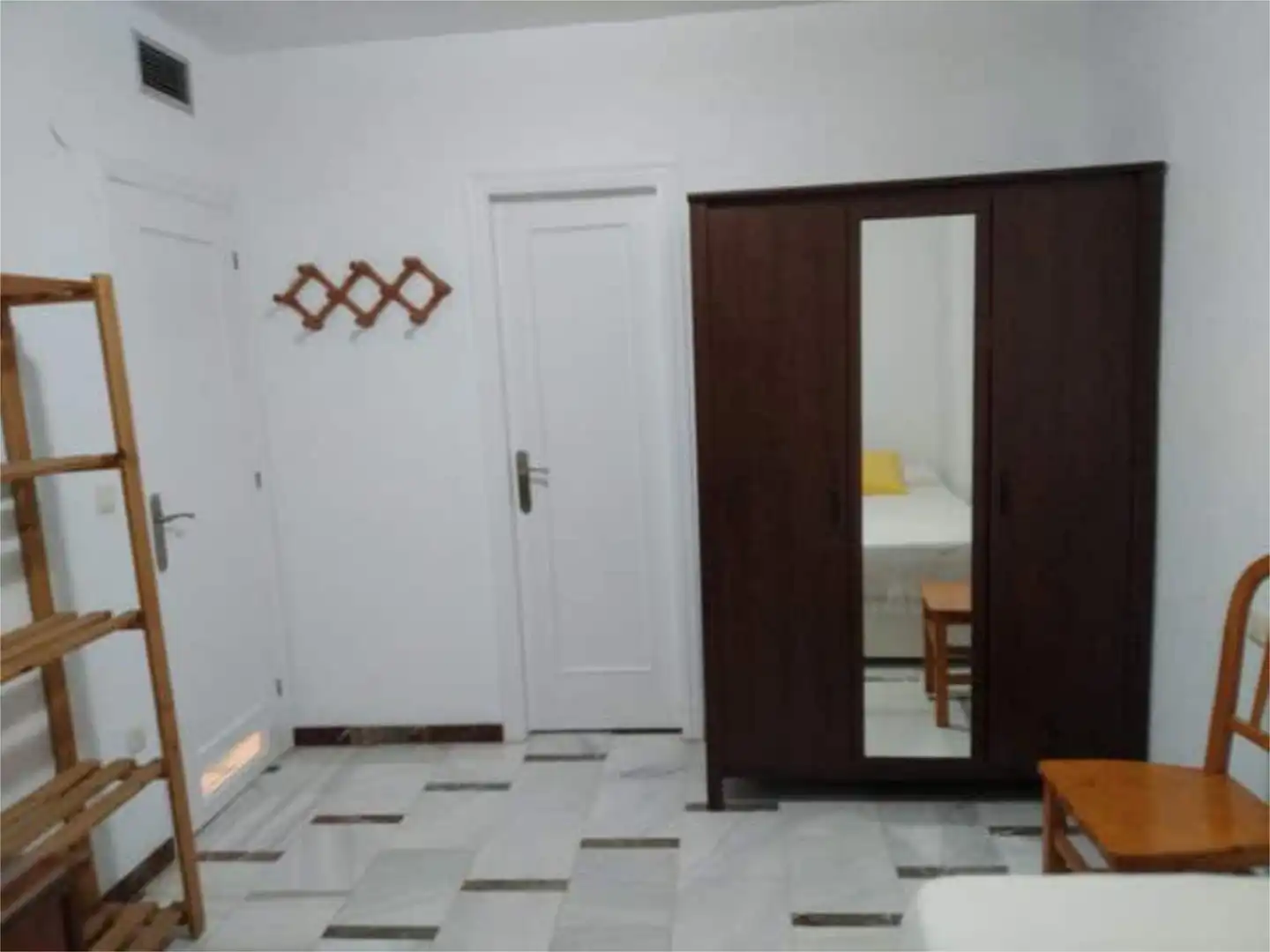 Schlafzimmer von Wohnung zur Miete in Córdoba mit Heizung, Privatgarten und Terrasse