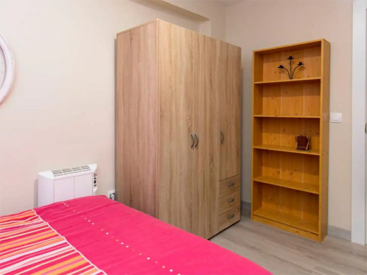 Habitació a Calle Doctor Vaca Castro, 13, Angustias - Chana - Encina Dormitori de Pis per a compartir en Granada amb Calefacció i Moblat
