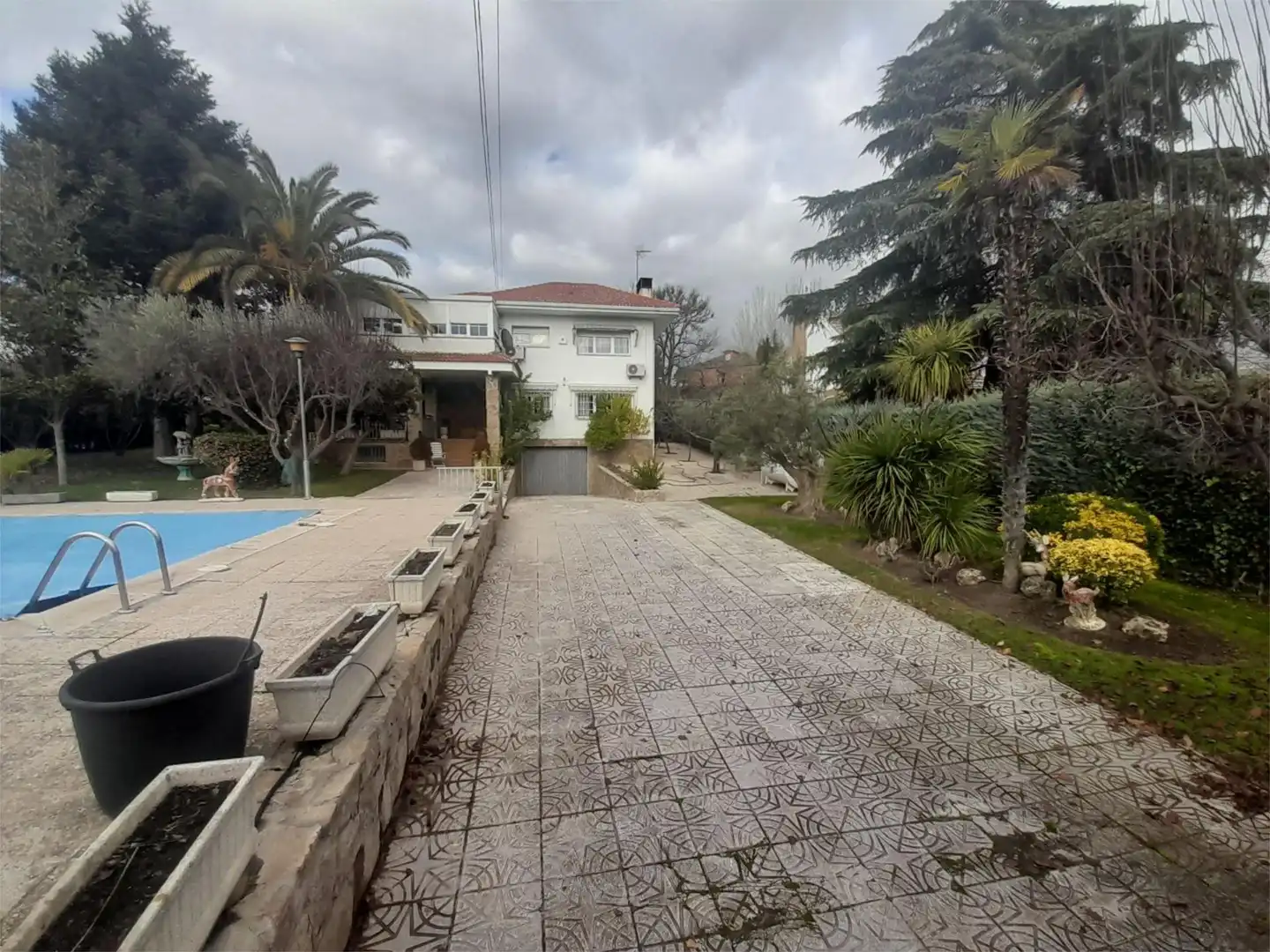 Exterior view of Flat for sale in Villaviciosa de Odón  with Heating, Private garden and Parquet flooring