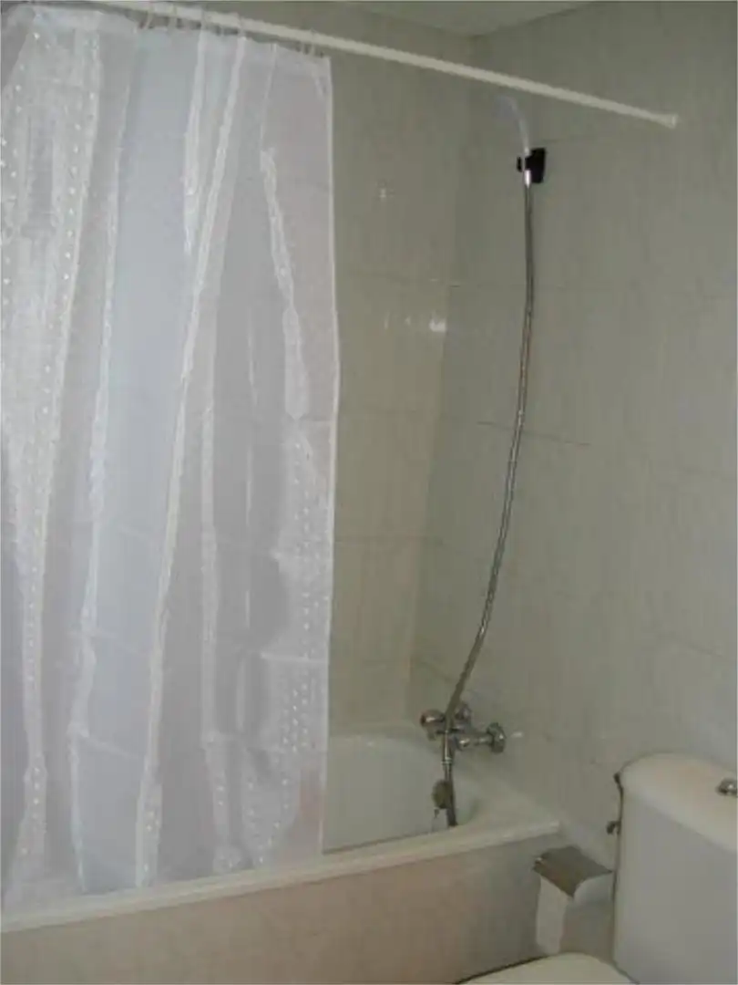 Apartamento de alquiler en Bellavista Baño de Apartamento de alquiler en Sevilla con Calefacción y Amueblado
