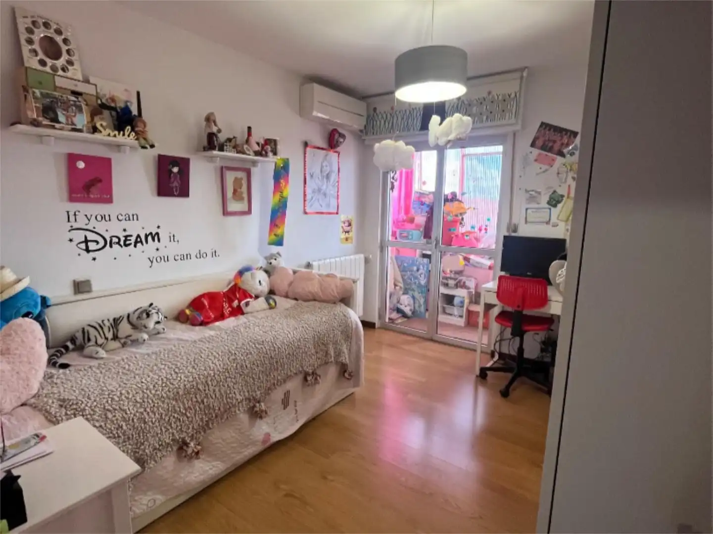 Piso en venta en Calle Iglesia, 22, Viana de Cega Habitación de Piso en venta en Viana de Cega