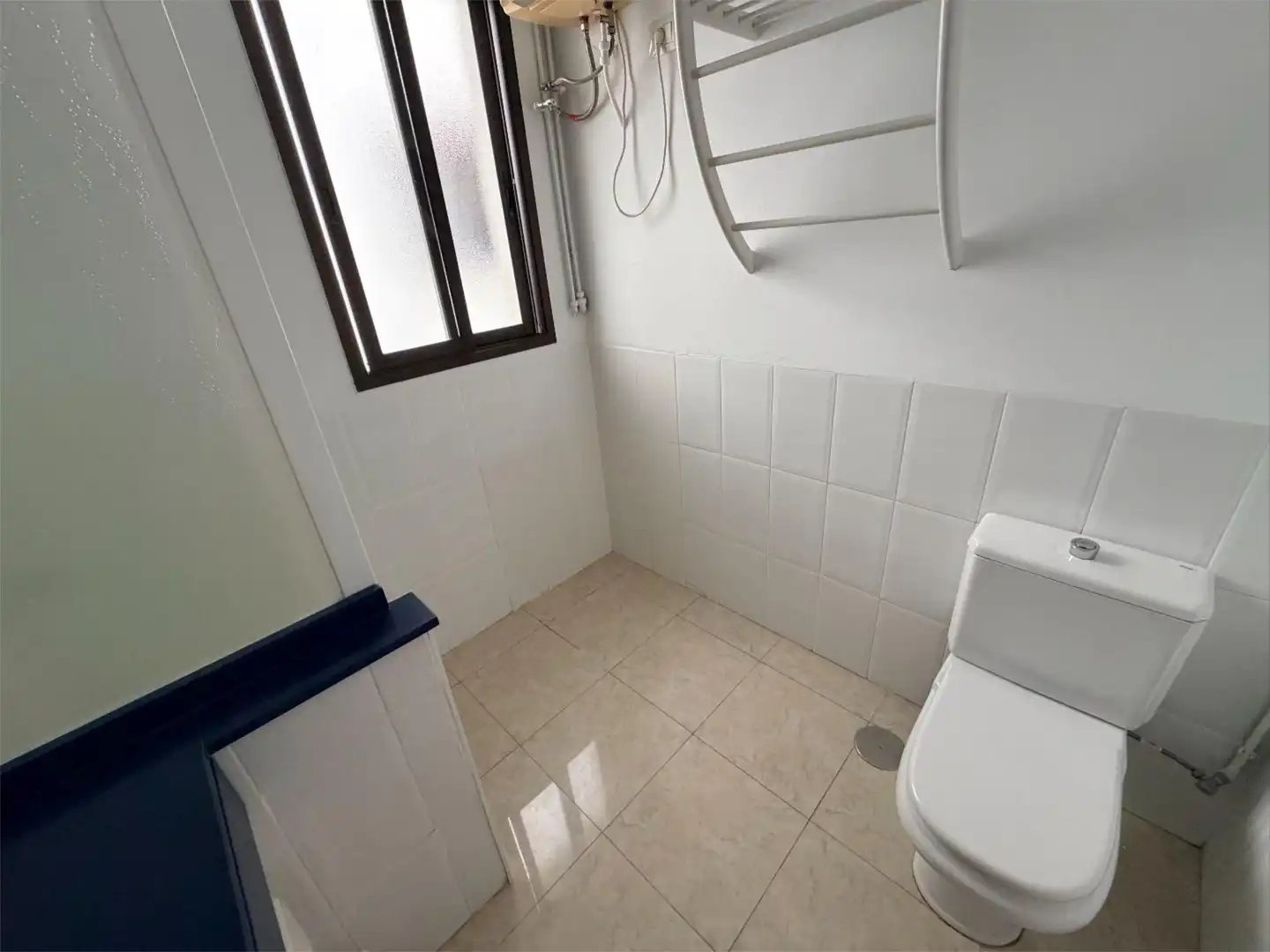 Flat for rent in Calle del General Ramos Serrano, 7, Ifara - Las Mimosas Bathroom of Flat for rent in Santa Cruz de Tenerife with Terrace and Community parking
