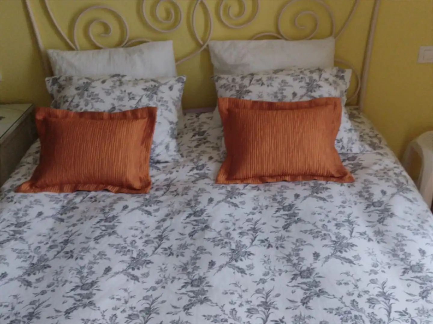 Habitación de Apartamento de alquiler en Ribadedeva con Calefacción, Terraza y Amueblado