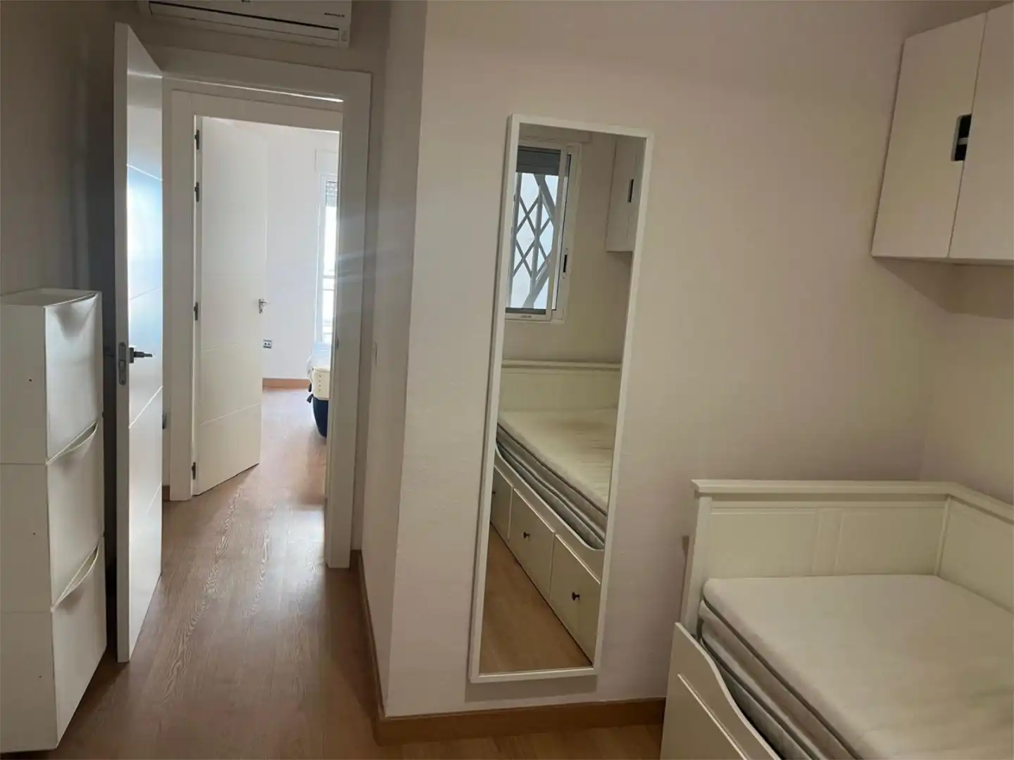 Wohnung zur Miete in Carrer de Joaquín Benlloch, 30, Malilla Schlafzimmer von Wohnung zur Miete in Valencia Capital mit Klimaanlage und Balkon