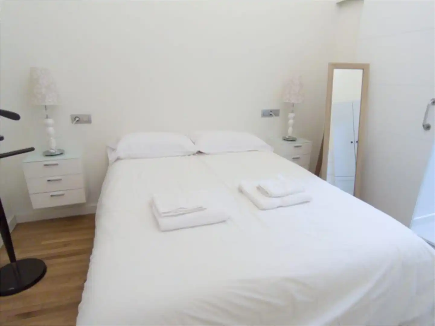 Bedroom of Flat for sale in Sevilla  with Air Conditioner, Heating and Furnished