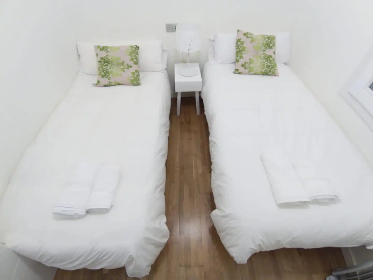 Bedroom of Flat for sale in Sevilla  with Air Conditioner, Heating and Furnished