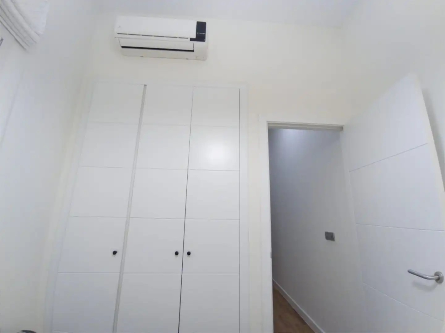 Flat for sale in Sevilla  with Air Conditioner, Heating and Furnished