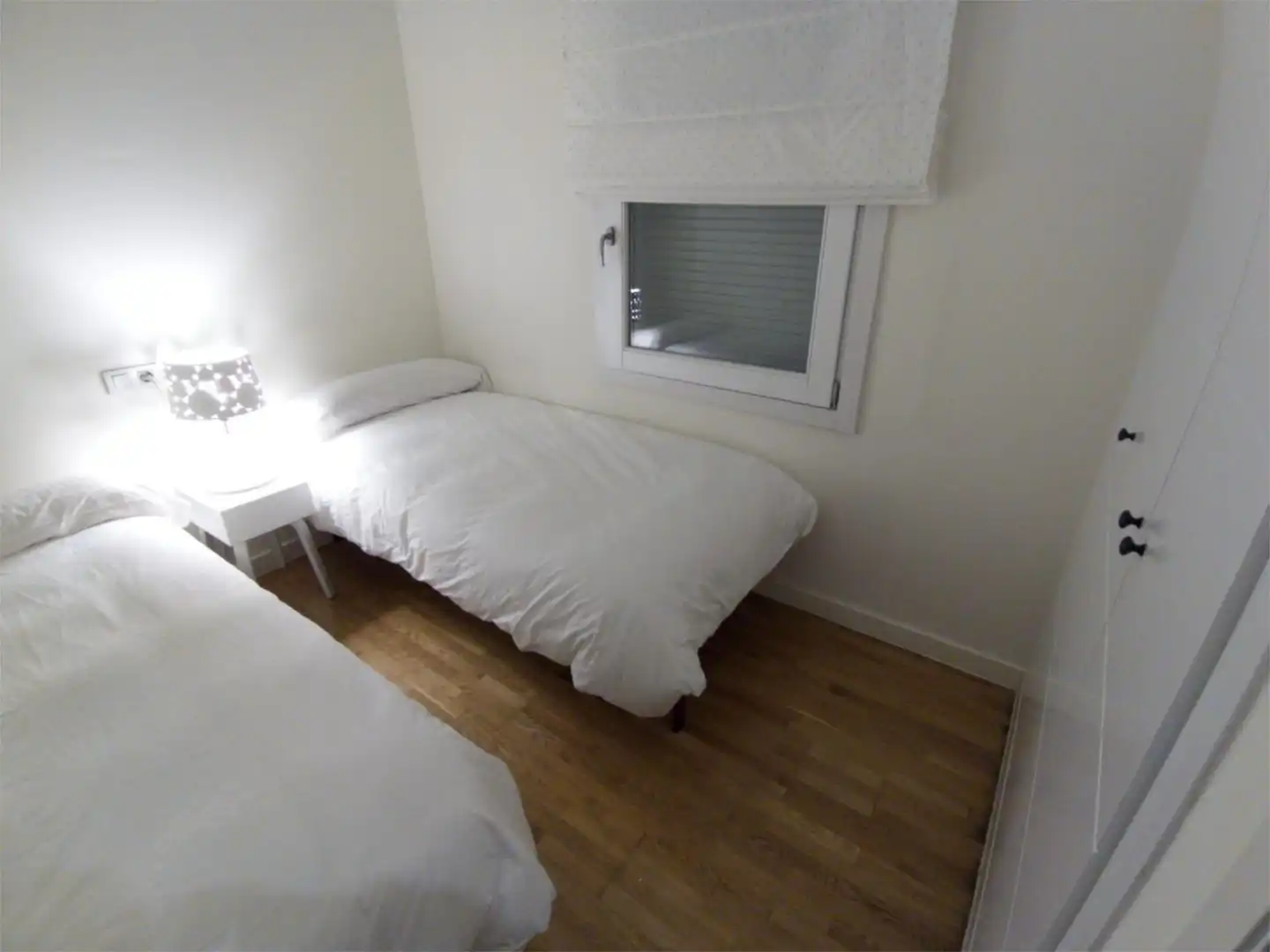Bedroom of Flat for sale in Sevilla  with Air Conditioner, Heating and Furnished