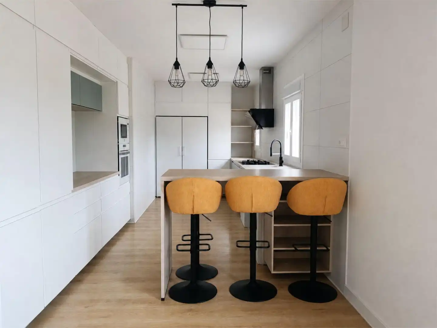Kitchen of Flat for sale in Siruela  with Air Conditioner, Terrace and Storage room