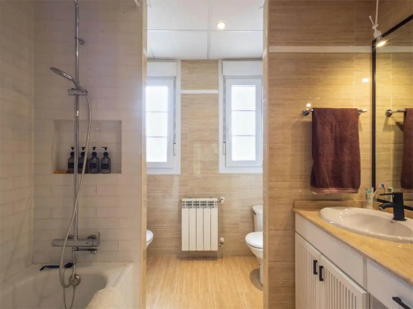 Houses for sale in Buenavista - Valparaíso - La Legua Bathroom of Houses for sale in Toledo with Air Conditioner, Heating and Private garden