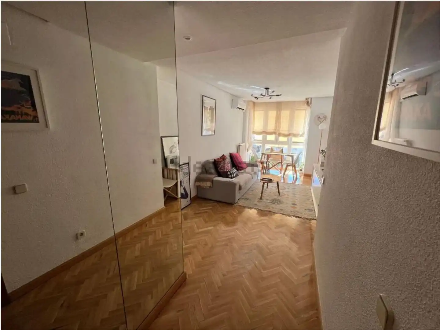 Flat for rent in Calle del General Álvarez de Castro, 26, Trafalgar Living room of Flat for rent in Madrid Capital with Air Conditioner