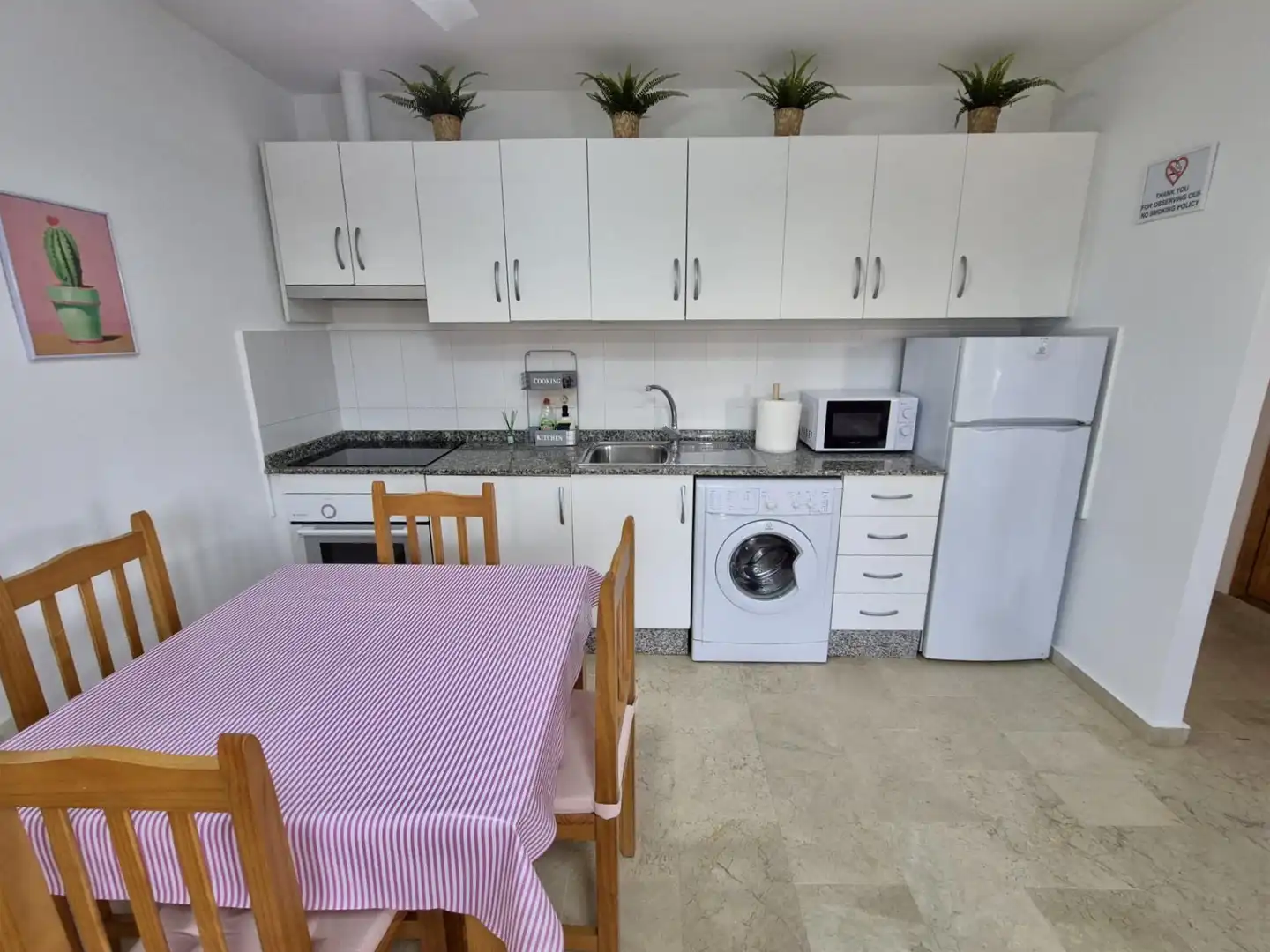 Apartamento de alquiler en Calle Nuñez de Balboa, 73, Las Marinas - Pueblo Laguna Cocina de Apartamento de alquiler en Vera con Aire acondicionado, Calefacción y Jardín privado