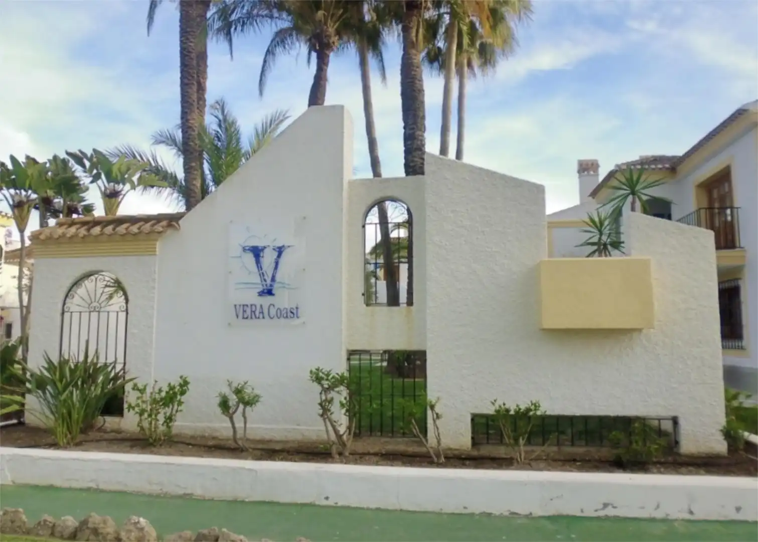 Apartamento de alquiler en Calle Nuñez de Balboa, 73, Las Marinas - Pueblo Laguna Vista exterior de Apartamento de alquiler en Vera con Aire acondicionado, Calefacción y Jardín privado