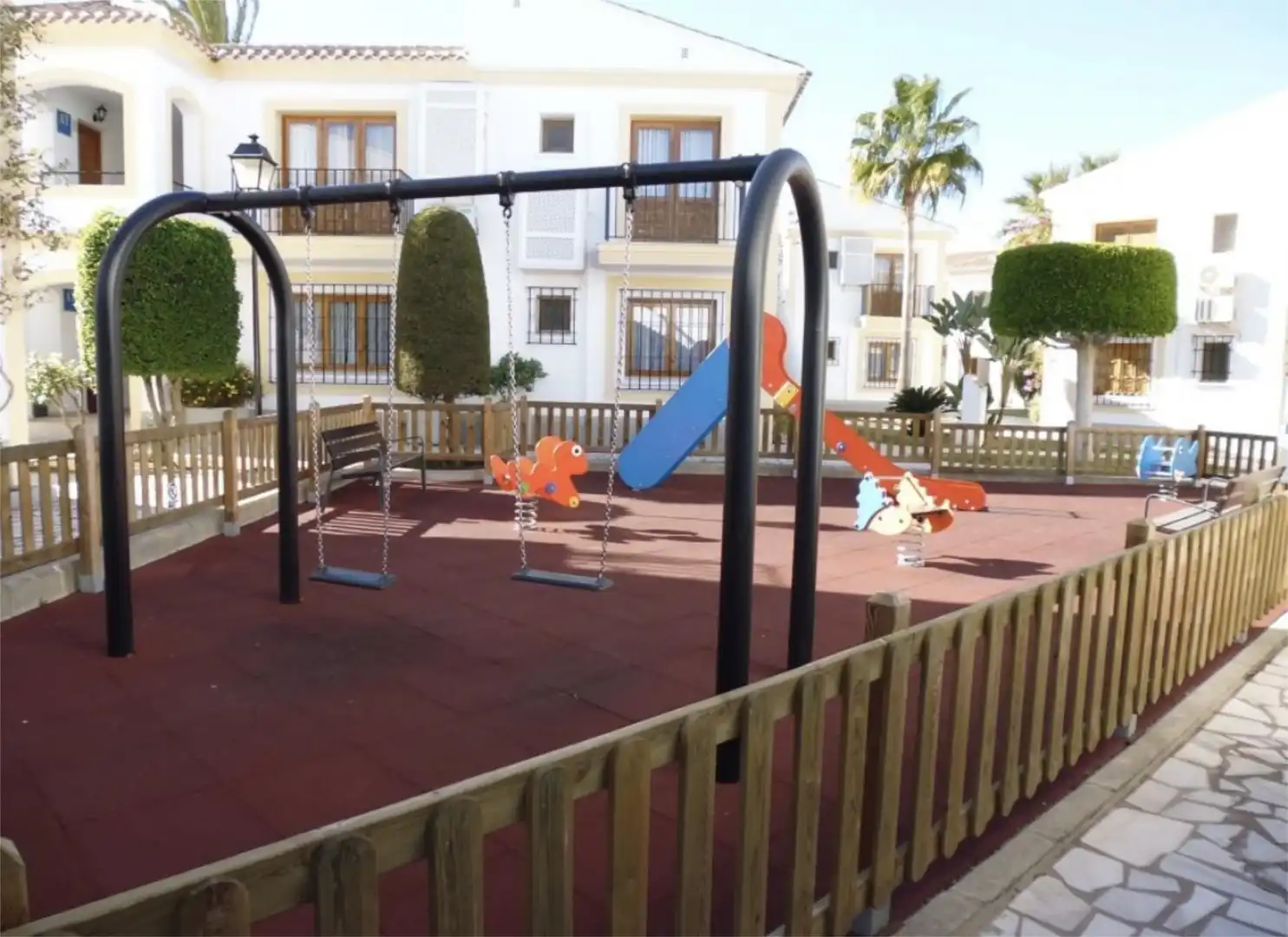 Apartamento de alquiler en Calle Nuñez de Balboa, 73, Las Marinas - Pueblo Laguna Terraza de Apartamento de alquiler en Vera con Aire acondicionado, Calefacción y Jardín privado