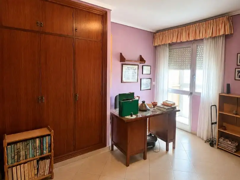 Flat for sale in Algeciras  with Furnished, Community parking and Balcony