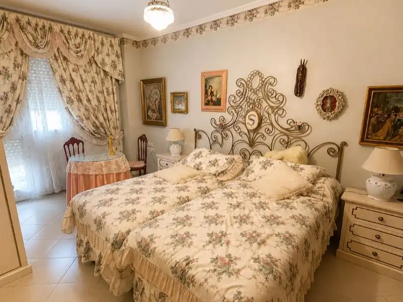 Bedroom of Flat for sale in Algeciras  with Furnished, Community parking and Balcony