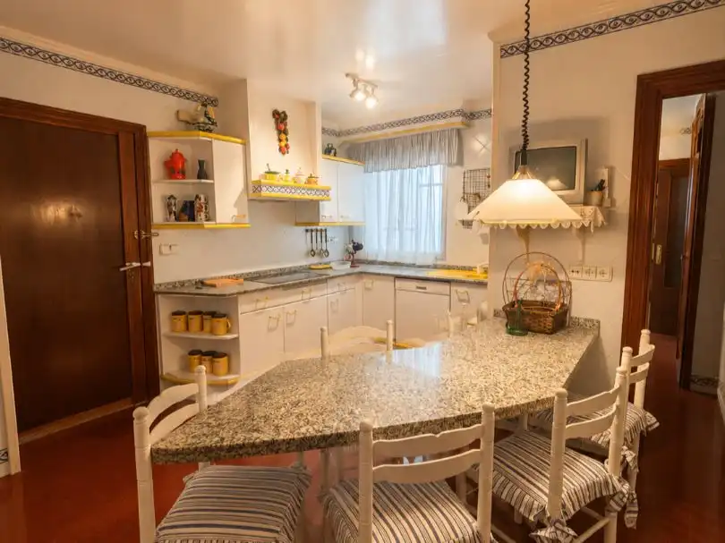 Kitchen of Flat for sale in Algeciras  with Furnished, Community parking and Balcony