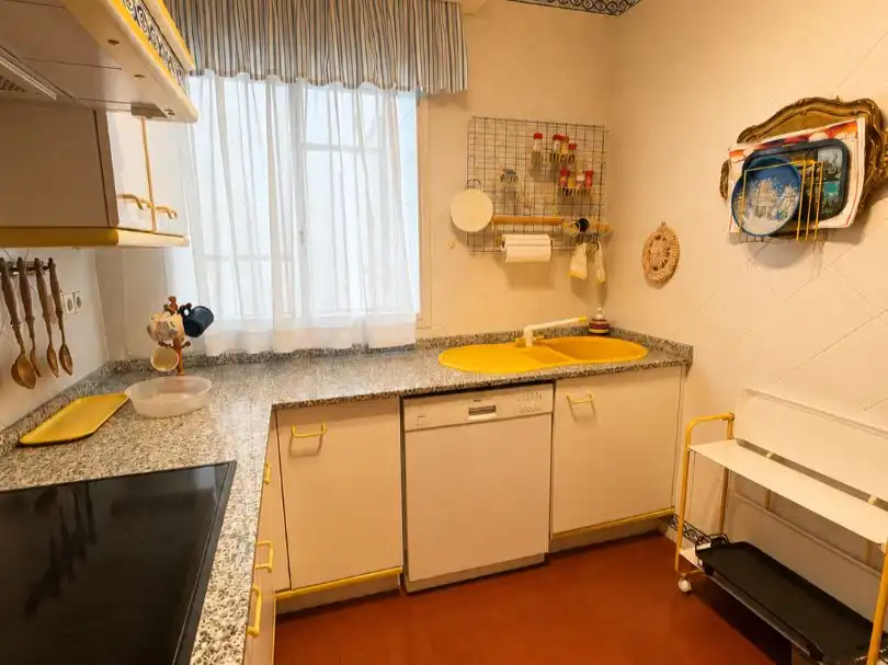 Kitchen of Flat for sale in Algeciras  with Furnished, Community parking and Balcony