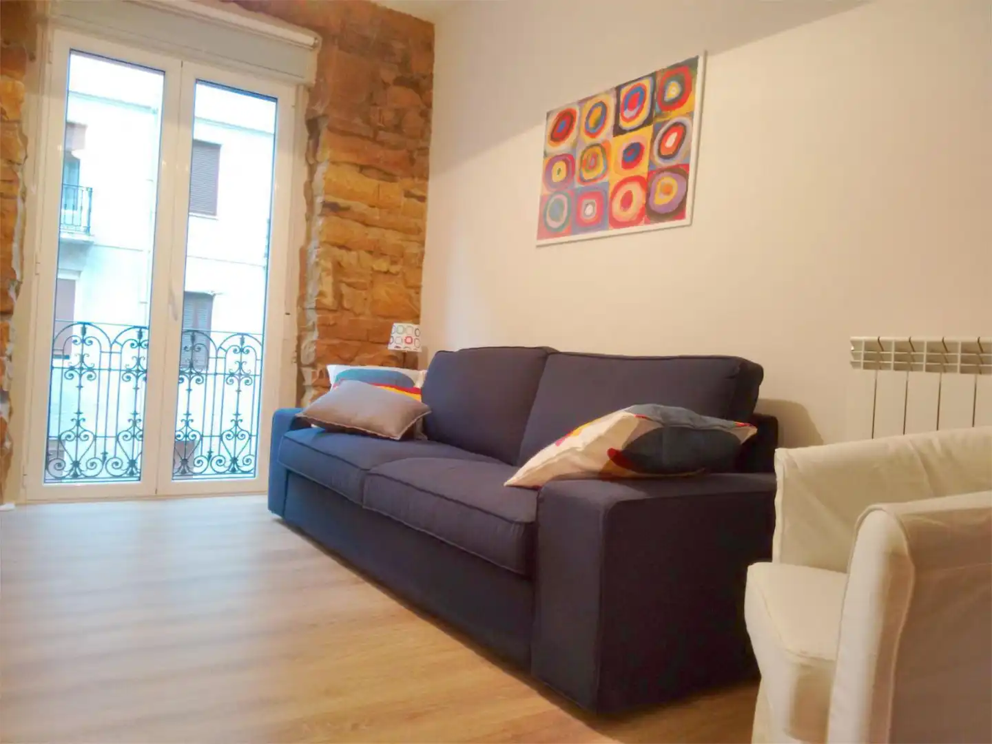 Wohnzimmer von Wohnung zur Miete in Donostia - San Sebastián  mit Balkon