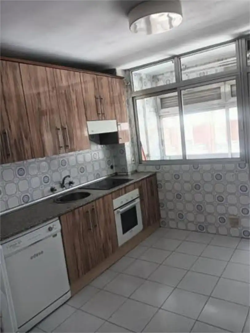 Piso de alquiler en Campo Grande Cocina de Piso de alquiler en Valladolid con Calefacción y Trastero