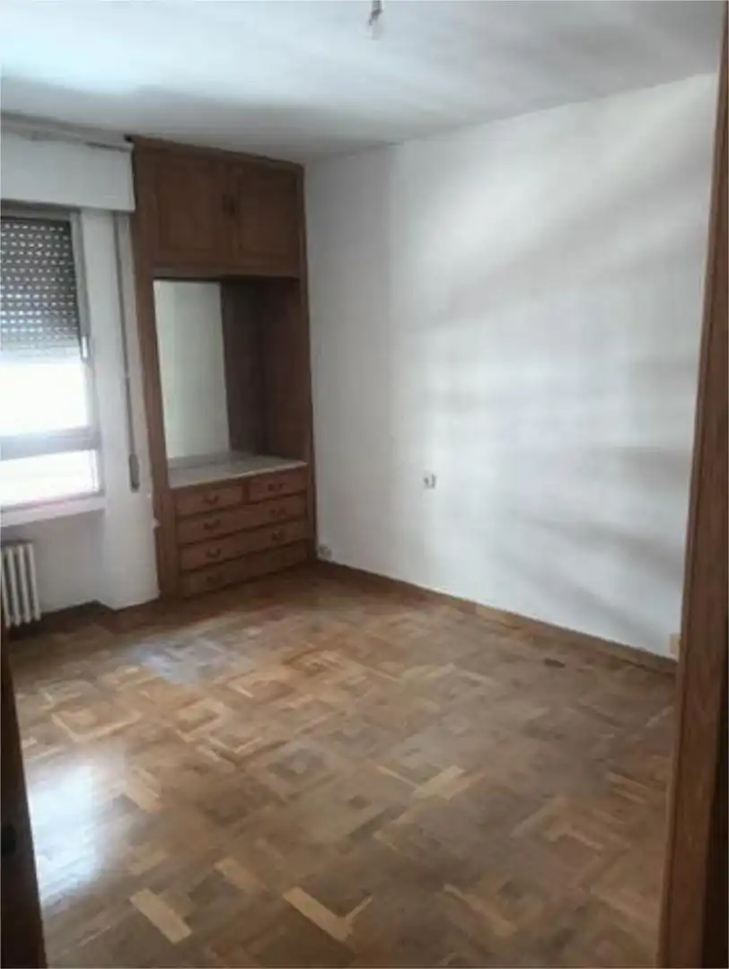 Piso de alquiler en Campo Grande Habitación de Piso de alquiler en Valladolid con Calefacción y Trastero