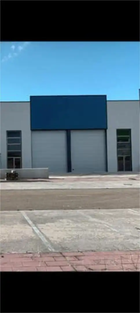 Vista exterior de Nave industrial de alquiler en Aguilar de Campoo