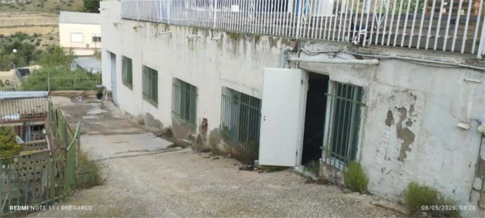 Vista exterior de Nave industrial de alquiler en Aspe
