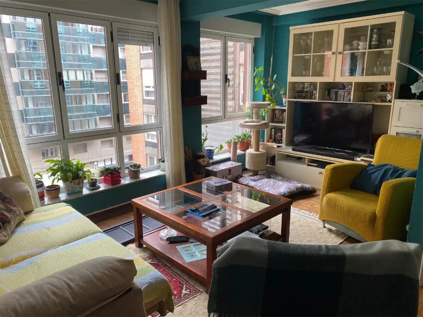 Piso en venta en Calle Doctor Aquilino Hurlé, 34, La Arena Sala de estar de Piso en venta en Gijón