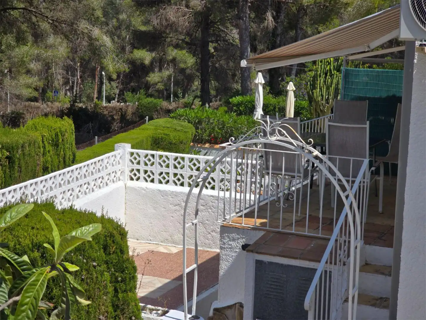 Detached homes for sale in Calle Río Duero, 62, Pinar del Advocat - Cometa Garden of Detached homes for sale in Moraira with Air Conditioner, Terrace and Swimming Pool