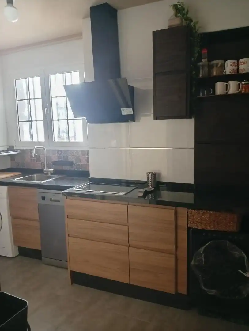 Wohnung zum Verkauf in Calle Doctor Muñoz Seca, 25, Centro Küche von Wohnung zum Verkauf in El Puerto de Santa María mit Klimaanlage und Balkon