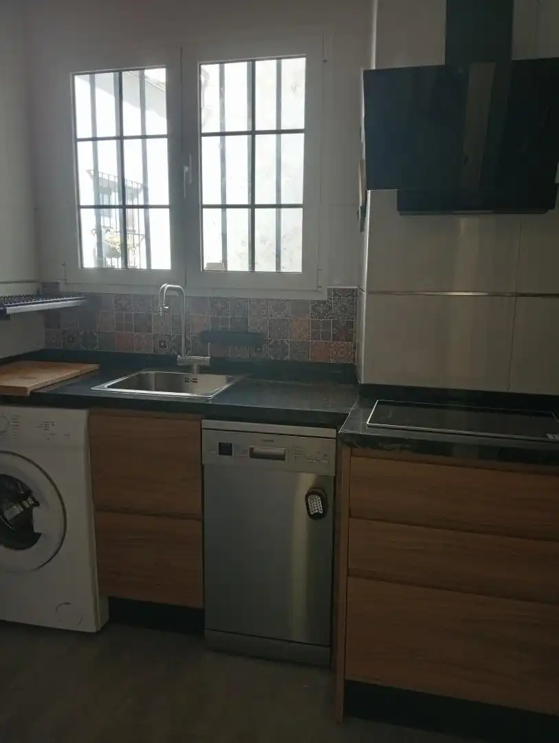 Wohnung zum Verkauf in Calle Doctor Muñoz Seca, 25, Centro Küche von Wohnung zum Verkauf in El Puerto de Santa María mit Klimaanlage und Balkon