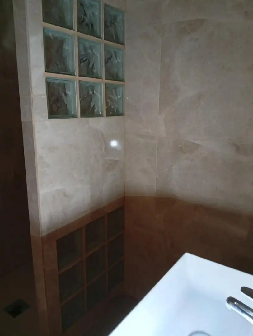 Wohnung zum Verkauf in Calle Doctor Muñoz Seca, 25, Centro Badezimmer von Wohnung zum Verkauf in El Puerto de Santa María mit Klimaanlage und Balkon